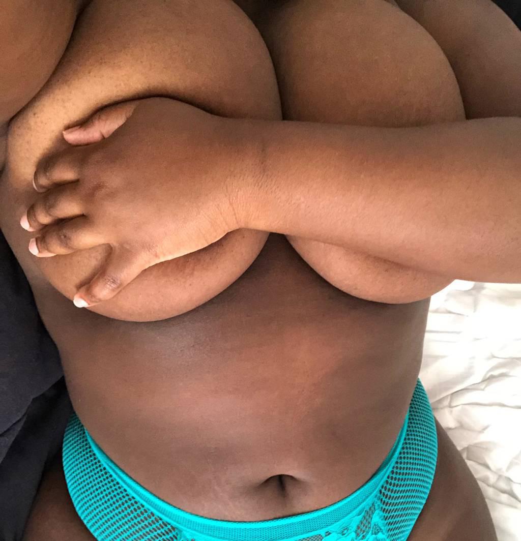 KINGSTON NEW EBONY IN TOWN CUM SEE ME