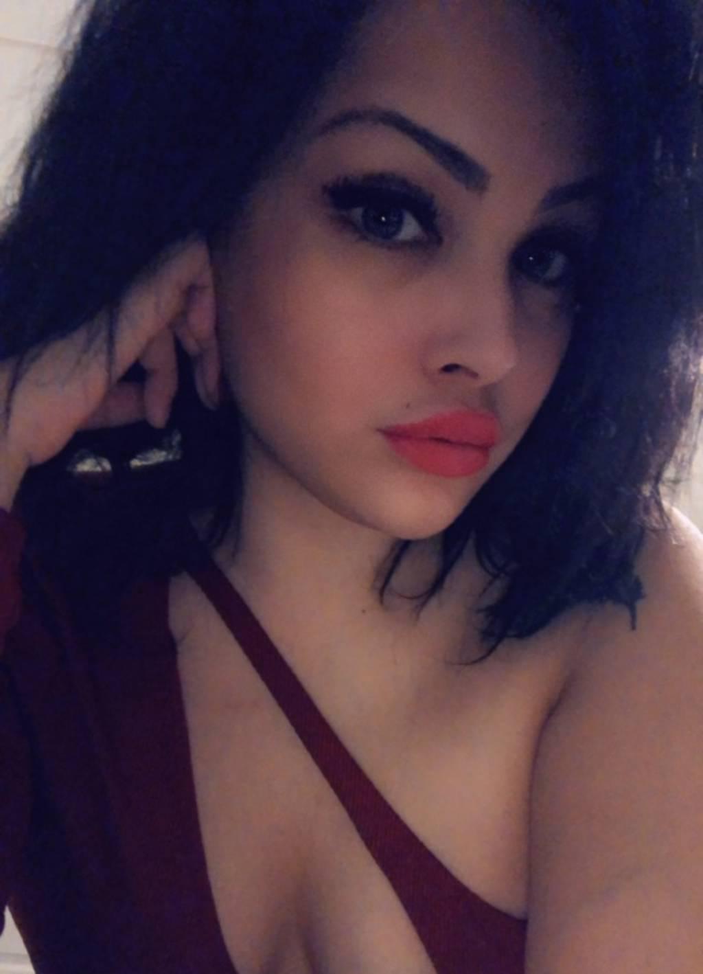 New in town for the weekend -INCALL/OUTCALL