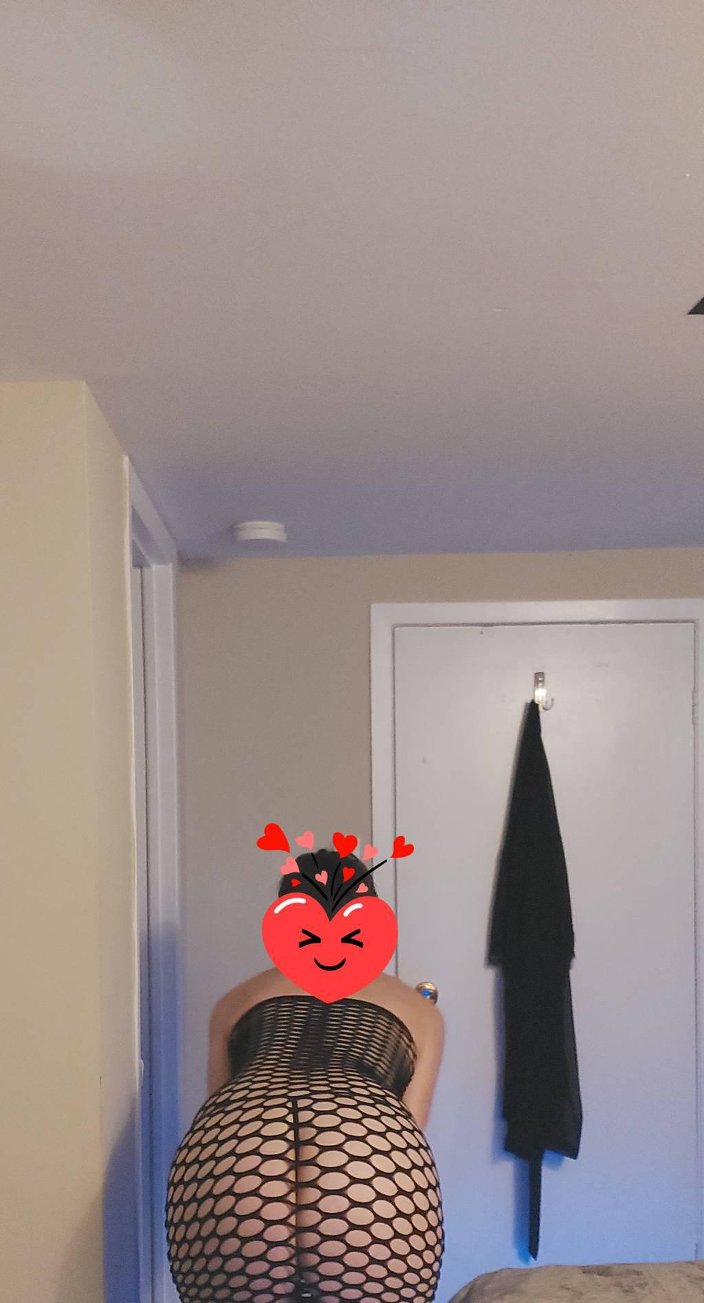NEW IN TOWN~~COME SEE ME FOR SOME FUN