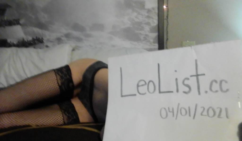 Online only live video call $25/5pics $60/5video $80hh+p+v