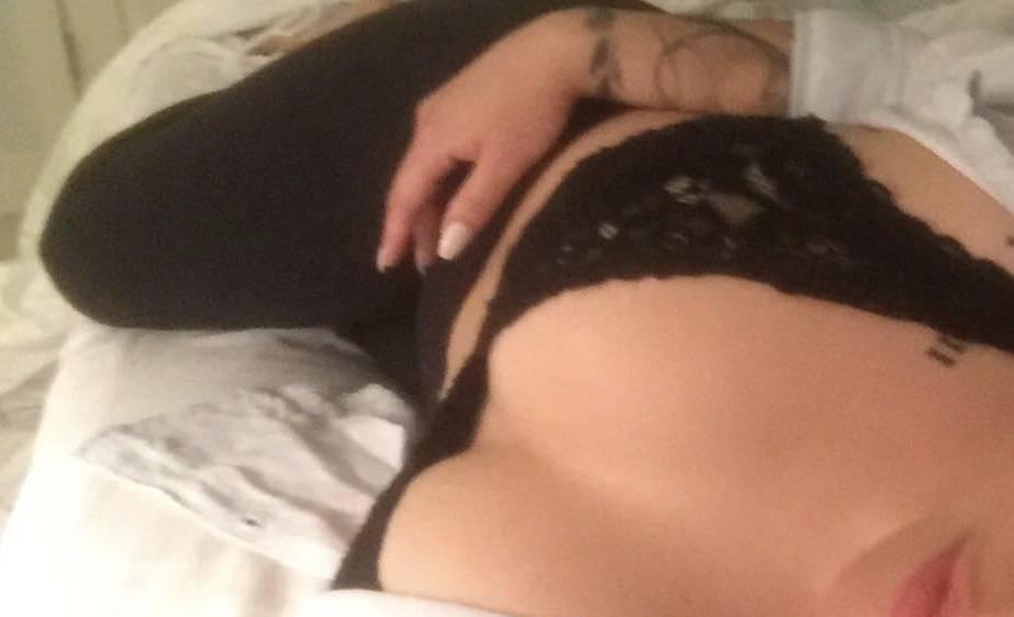 Sexy Interracial Couple Ready to Play