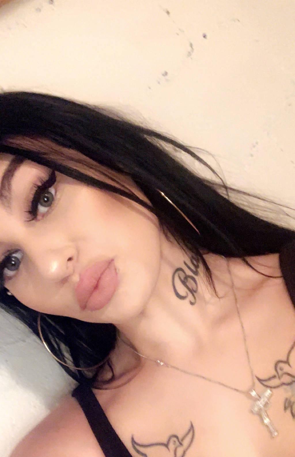 sexy allysa p$e a real baddie 100% real pics 