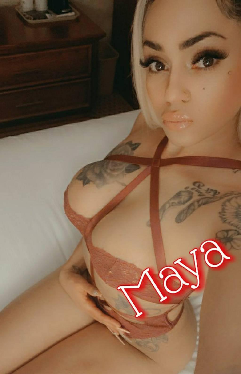 ♡UPSCALE SERVICE GUARANTEED♡𝕊𝕝𝕠𝕡𝕡𝕪 𝔹𝕝𝟘𝕎𝕛𝟘𝔹 Party Girl