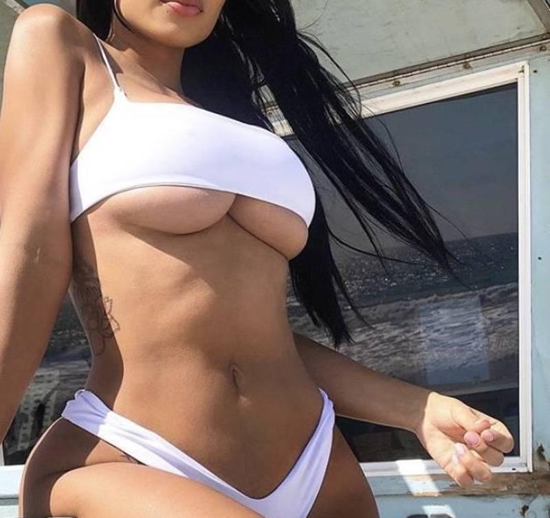 BRUNETTE BOMBSHELL!! SEXY and Superrrr TIGHT !!!